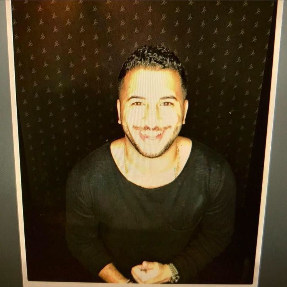 Meet your Posher, Youssef